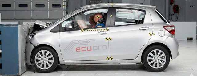 Reparación centralita airbag Toyota Yaris 89170 0DC90